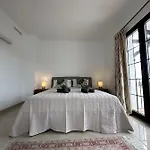 Aldea Blanca Elegant Penthouse In Puerto Banus Apartamento